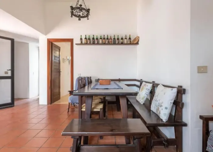 Roberta A 200 Mt Dal Mare Casa vacanze Marongiu